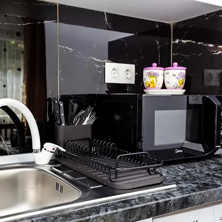 Ella Deluxe Apartman *