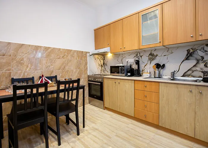 Ella Deluxe Apartman Limenária