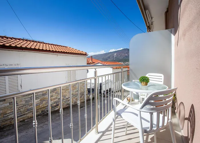 Apartman Ella Deluxe Limenária