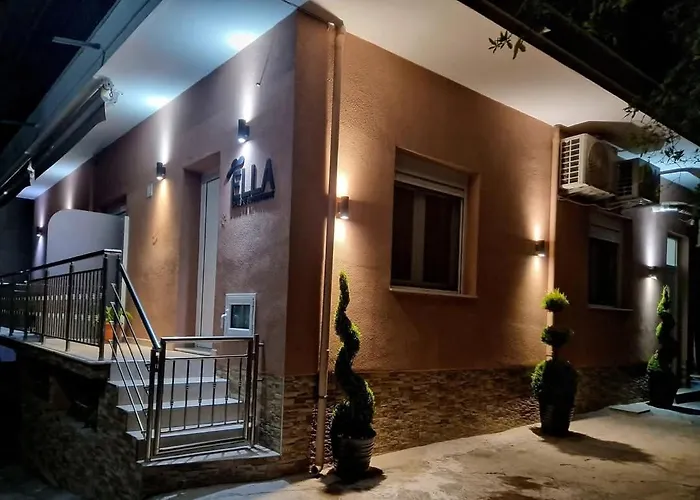 Ella Deluxe Apartman *