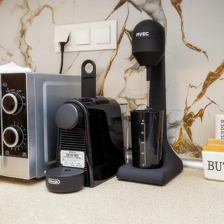 Ella Deluxe * Limenária