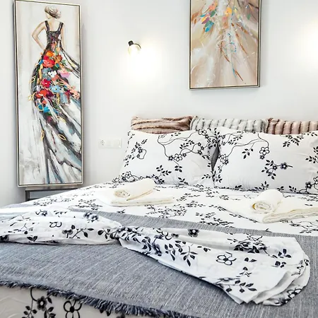 Ella Deluxe דירה *