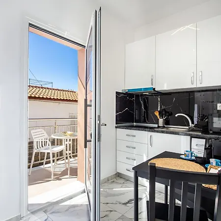 公寓 Ella Deluxe *